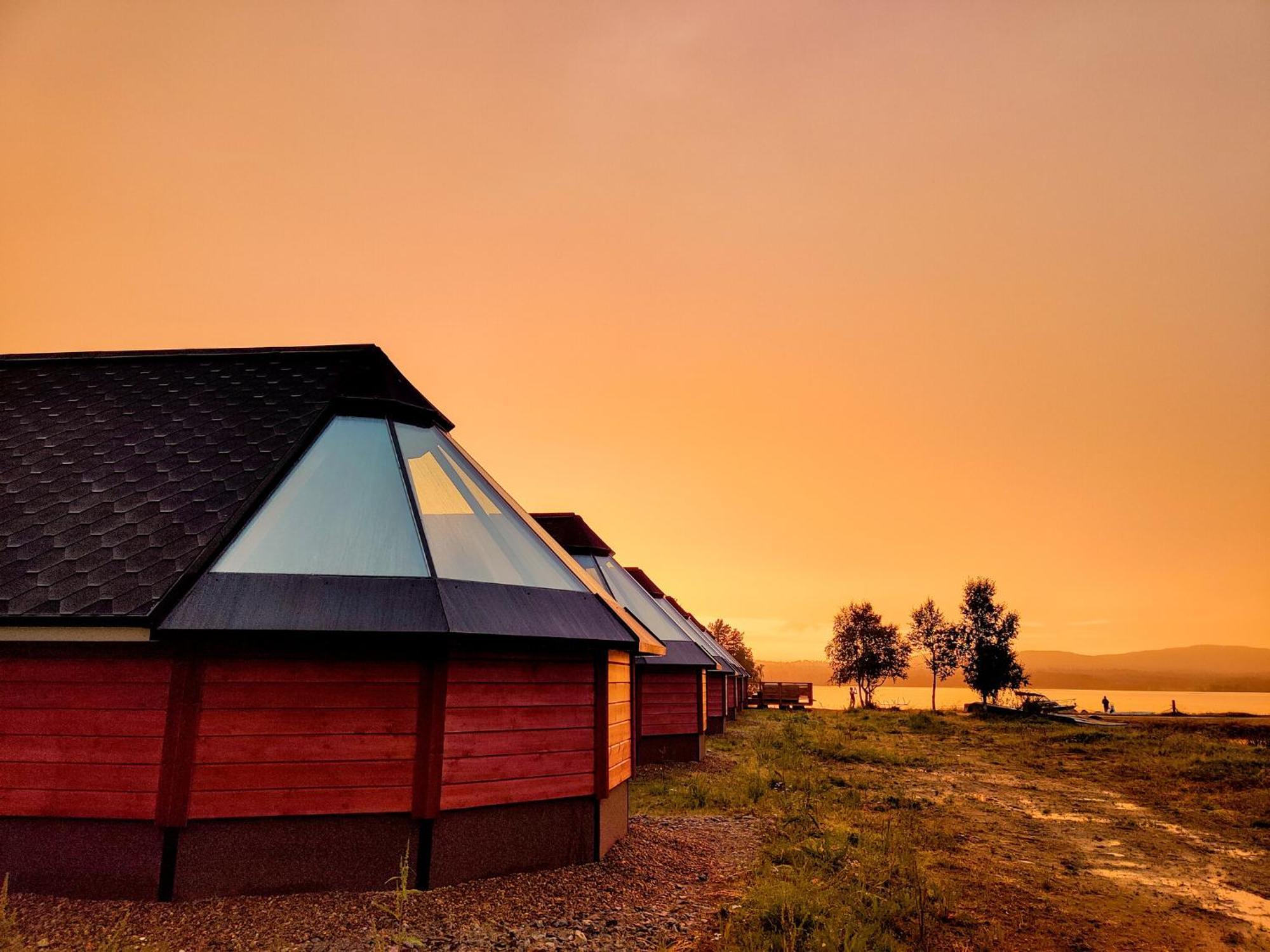 Holiday Village إيناري الغرفة الصورة